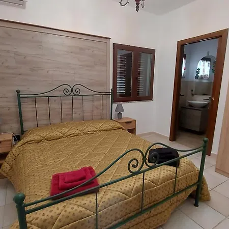 Apartment Sa Domu 'e Pisittu *